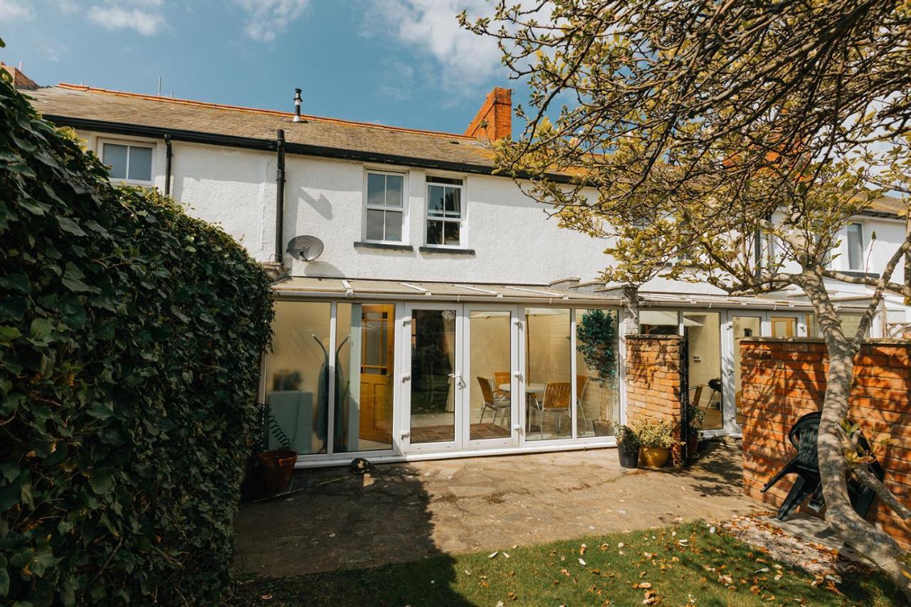 Willow Cottage - Cost 3 Bed Cottage In Penrhyn Bay With Sea Views With Access To Snowdonia Rhôs-on-Sea Eksteriør bilde