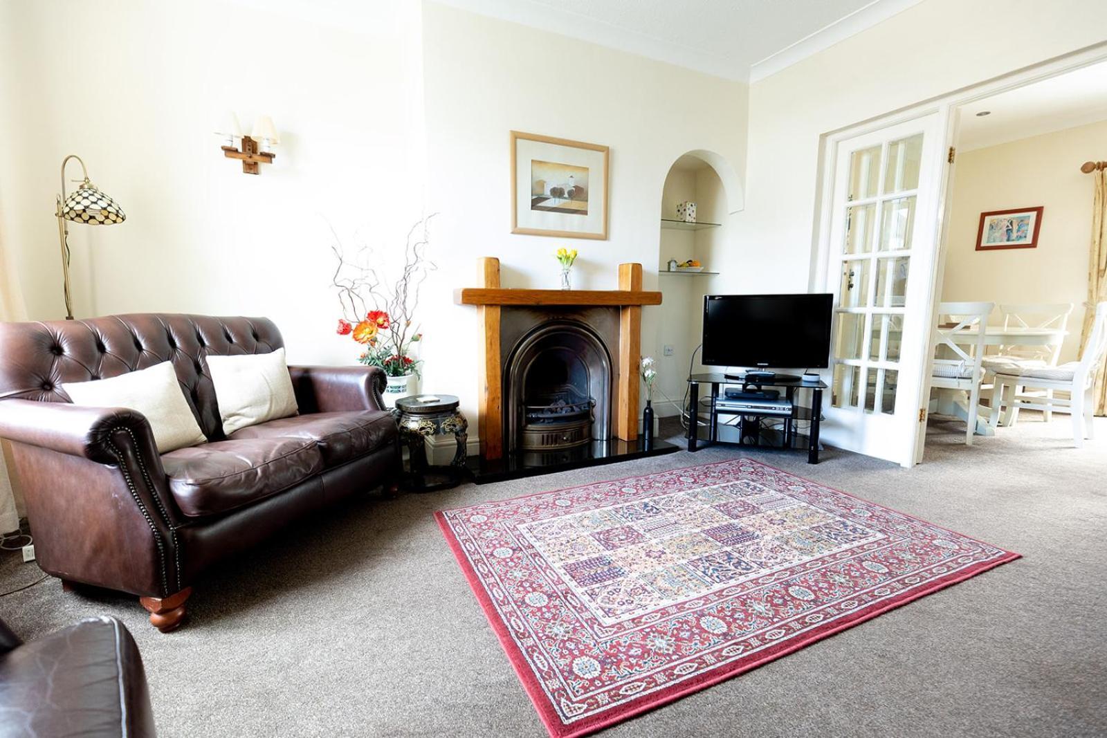 Willow Cottage - Cost 3 Bed Cottage In Penrhyn Bay With Sea Views With Access To Snowdonia Rhôs-on-Sea Eksteriør bilde